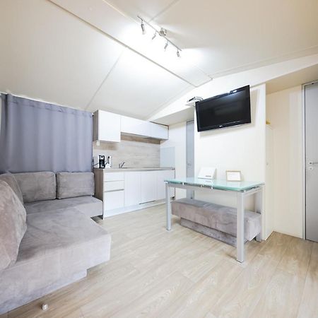 Ms Estrada Mobile Homes Биоград-на-Мору Экстерьер фото